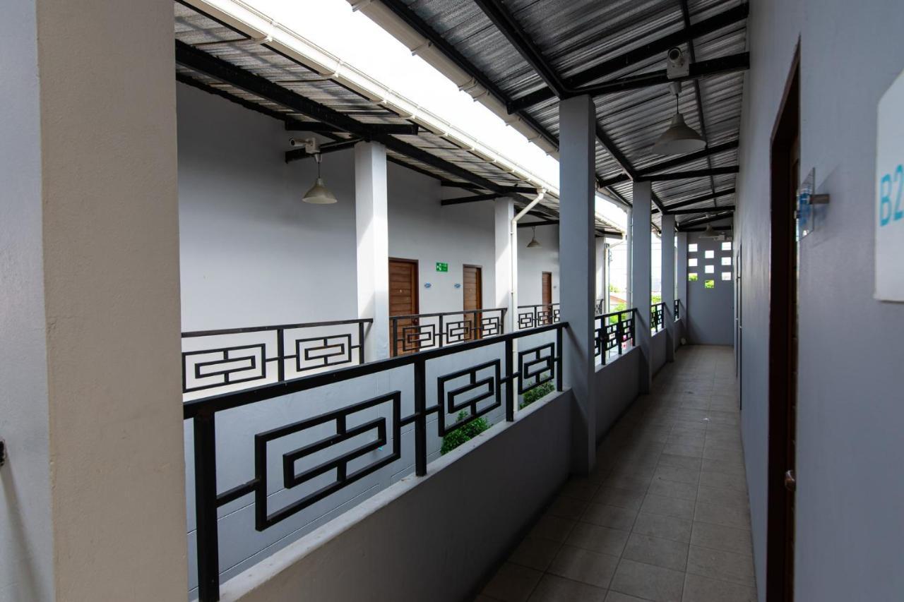 Matini Klong1 Hotell Rangsit Exteriör bild