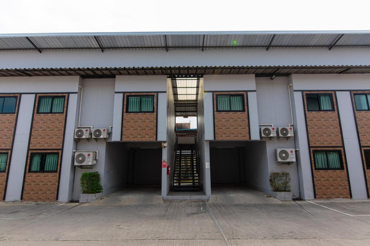 Matini Klong1 Hotell Rangsit Exteriör bild