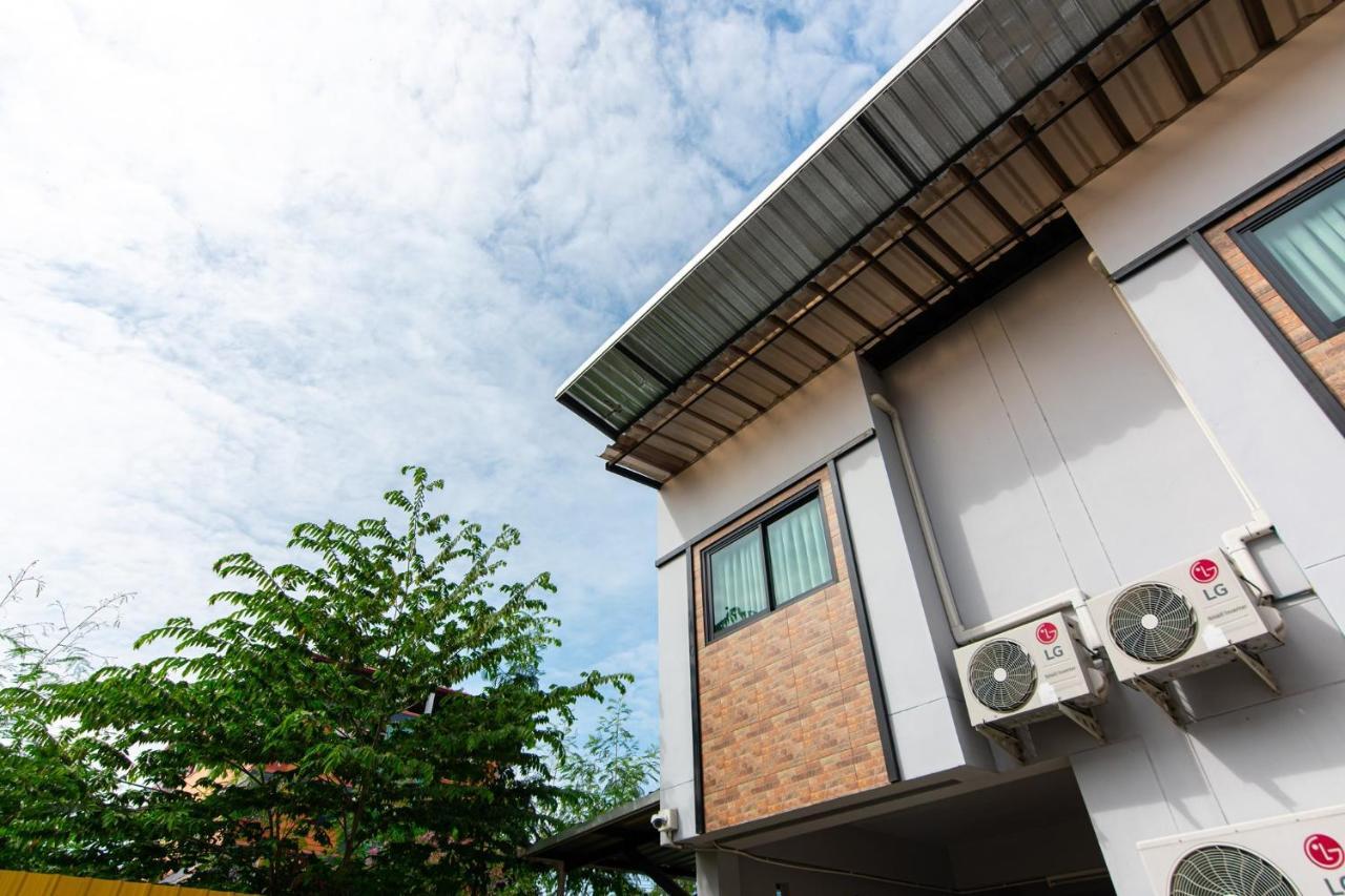 Matini Klong1 Hotell Rangsit Exteriör bild